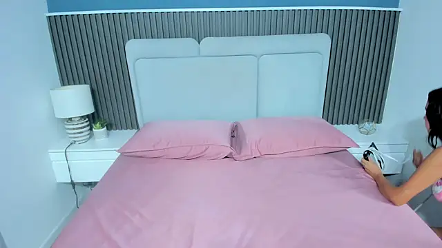 Snapshot of Miia_cute18 chatting on January 11, 2026, 12:12 pm Miia cute18 online show from January 11, 2026, 12:12 pm