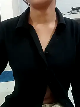 Sizzling Quinn online show from April 4, 2026, 7:20 pm