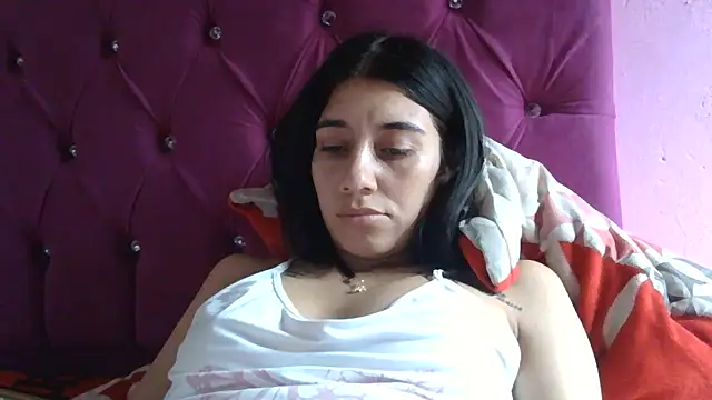 TaylorLove- online show from December 19, 2025, 9:06 pm