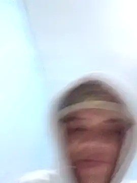 Snapshot of daniel_garzon chatting on March 22, 2026, 6:20 pm daniel garzon online show from March 22, 2026, 6:20 pm