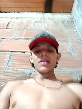 Snapshot of daniel_garzon chatting on November 29, 2025, 10:43 pm daniel garzon online show from November 29, 2025, 10:43 pm