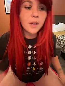 WattledFourth online show from December 17, 2025, 2:44 pm