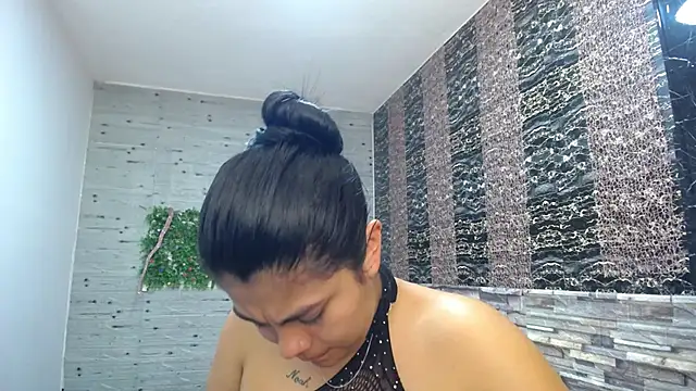 emma petit07 online show from January 10, 2026, 9:10 pm