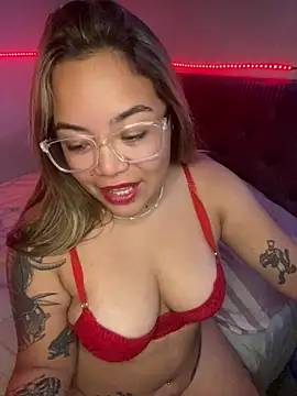 Lindalatina2001 online show from February 27, 2026, 1:28 am