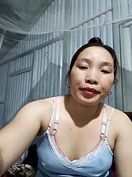 Evelyn-n online show from March 28, 2026, 12:06 pm