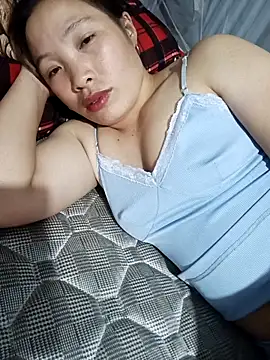 Evelyn-n online show from February 16, 2026, 1:43 pm