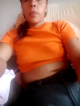 Snapshot of Isabella_Evanss chatting on December 18, 2025, 3:38 pm Isabella Evanss online show from December 18, 2025, 3:38 pm