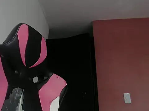 Snapshot of Tifany31 chatting on February 27, 2026, 8:08 pm Tifany31 online show from February 27, 2026, 8:08 pm