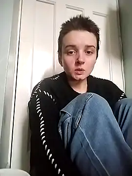 Amy01112 online show from February 21, 2026, 4:09 pm