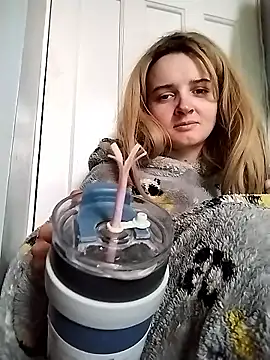 Amy01112 online show from January 13, 2026, 1:59 pm