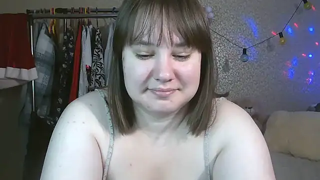 Snapshot of EriikaTwinz chatting on June 25, 2026, 5:34 am EriikaTwinz online show from June 25, 2026, 5:34 am