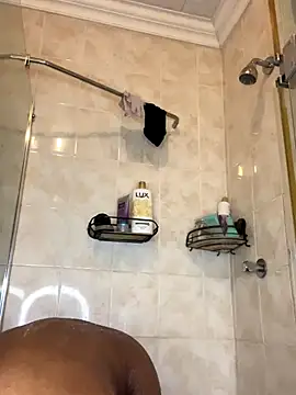 Fancy Face28 online show from December 1, 2025, 6:53 pm