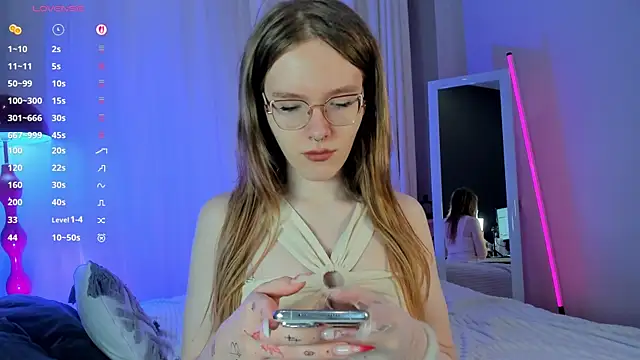AnGee  online show from June 2, 2026, 12:49 pm