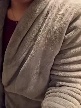 Snapshot of gatitachula93 chatting on February 4, 2026, 7:31 pm gatitachula93 online show from February 4, 2026, 7:31 pm