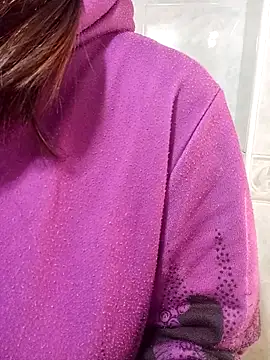 Snapshot of gatitachula93 chatting on February 28, 2026, 3:33 pm gatitachula93 online show from February 28, 2026, 3:33 pm