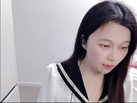 youyou-66 online show from January 11, 2026, 12:12 pm