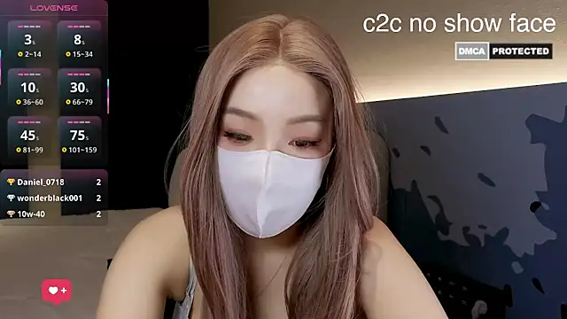 nayomi 34f online show from June 13, 2026, 8:01 am