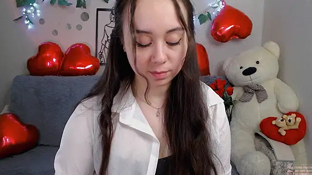 Snapshot of AlinaEleven chatting on May 22, 2026, 9:24 pm AlinaEleven online show from May 22, 2026, 9:24 pm