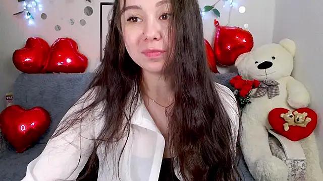 AlinaEleven online show from April 27, 2026, 10:08 pm