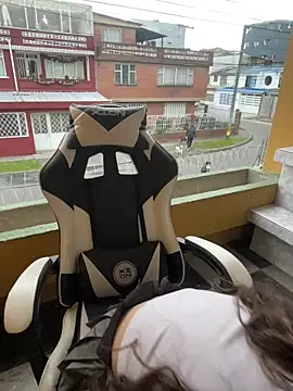 Snapshot of Engell_fire chatting on December 23, 2025, 11:09 am Engell fire online show from December 23, 2025, 11:09 am