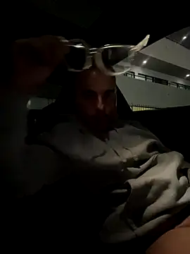 Snapshot of ValuedConcept687 chatting on December 5, 2025, 4:44 am ValuedConcept687 online show from December 5, 2025, 4:44 am