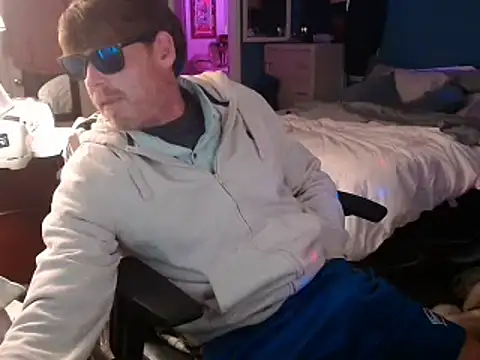 BamaBoi40AL online show from December 4, 2025, 5:12 pm