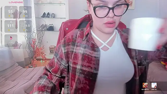 KamillaJei online show from March 27, 2026, 5:49 am