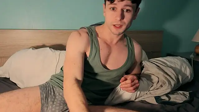 Snapshot of EvanIz101 chatting on January 13, 2026, 11:08 pm EvanIz101 online show from January 13, 2026, 11:08 pm