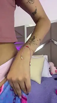 Dreammy Kitty online show from April 20, 2026, 1:13 pm