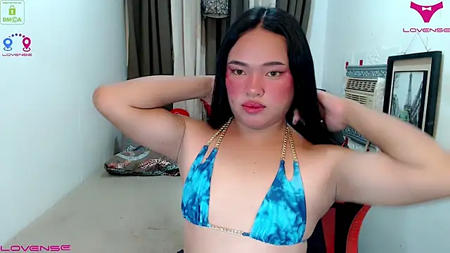 Fantacyloverr online show from December 4, 2025, 4:50 pm