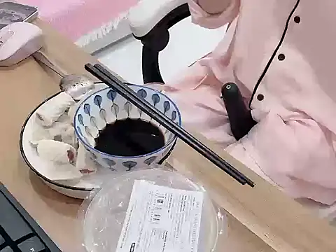 Yuyu-baobei online show from March 25, 2026, 11:03 pm