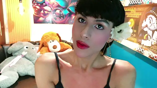 StormLuxX online show from May 12, 2026, 1:06 pm