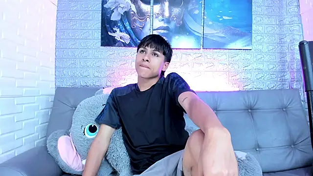 StormLuxX online show from February 20, 2026, 6:32 pm