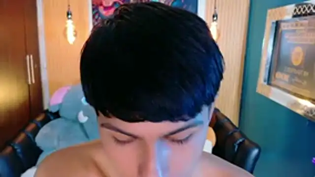 StormLuxX online show from March 27, 2026, 1:45 pm