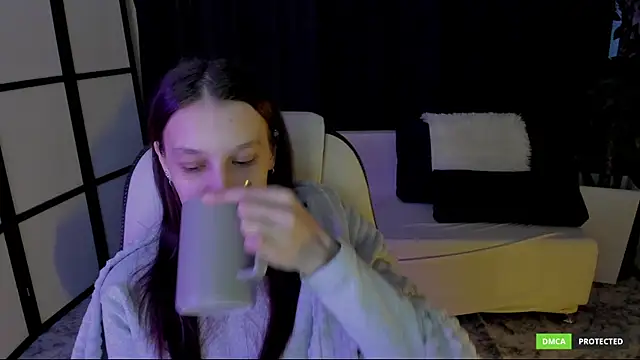 KrisDoeil online show from December 15, 2025, 3:12 am