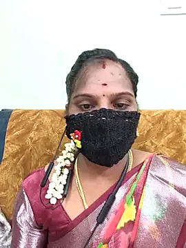 Snapshot of Tamil_Pallavi chatting on April 27, 2026, 4:27 pm Tamil Pallavi online show from April 27, 2026, 4:27 pm