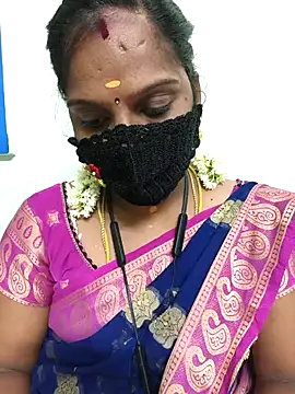 Snapshot of Tamil_Pallavi chatting on April 19, 2026, 5:25 pm Tamil Pallavi online show from April 19, 2026, 5:25 pm
