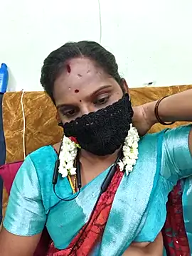 Snapshot of Tamil_Pallavi chatting on April 28, 2026, 5:39 pm Tamil Pallavi online show from April 28, 2026, 5:39 pm