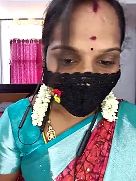 Snapshot of Tamil_Pallavi chatting on May 2, 2026, 8:19 am Tamil Pallavi online show from May 2, 2026, 8:19 am