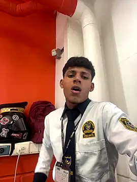 Snapshot of vispera chatting on January 7, 2026, 7:19 pm vispera online show from January 7, 2026, 7:19 pm