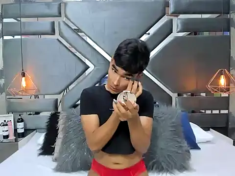 LittleNito online show from December 19, 2025, 12:40 pm