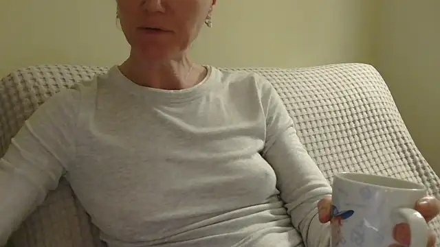 AuroraAG online show from April 14, 2026, 8:14 pm