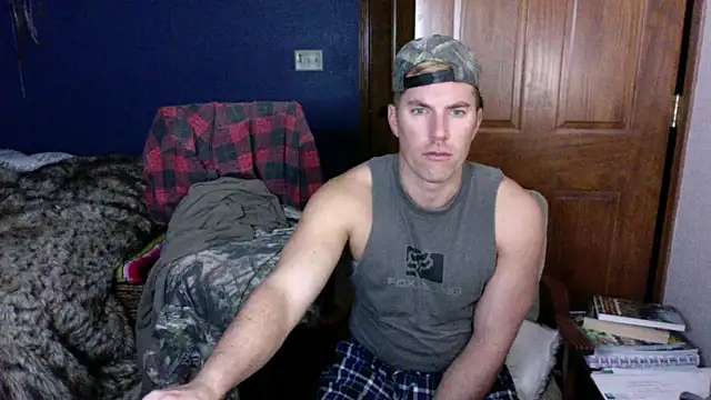 Snapshot of SpunRedneck chatting on January 14, 2026, 11:03 am SpunRedneck online show from January 14, 2026, 11:03 am