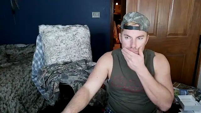 Snapshot of SpunRedneck chatting on February 3, 2026, 11:54 pm SpunRedneck online show from February 3, 2026, 11:54 pm