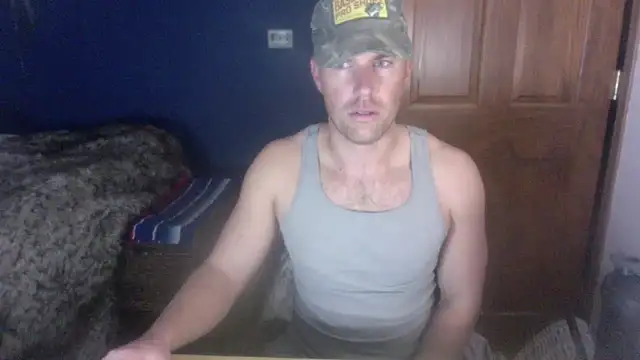 Snapshot of SpunRedneck chatting on December 4, 2025, 10:58 am SpunRedneck online show from December 4, 2025, 10:58 am