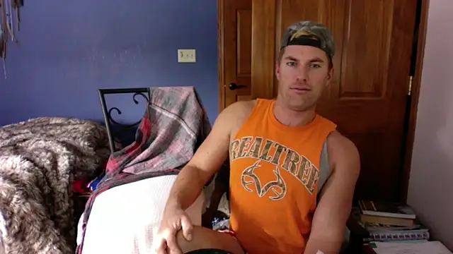 Snapshot of SpunRedneck chatting on January 5, 2026, 7:17 pm SpunRedneck online show from January 5, 2026, 7:17 pm