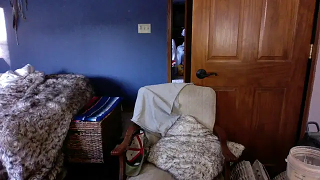 Snapshot of SpunRedneck chatting on December 21, 2025, 2:08 pm SpunRedneck online show from December 21, 2025, 2:08 pm