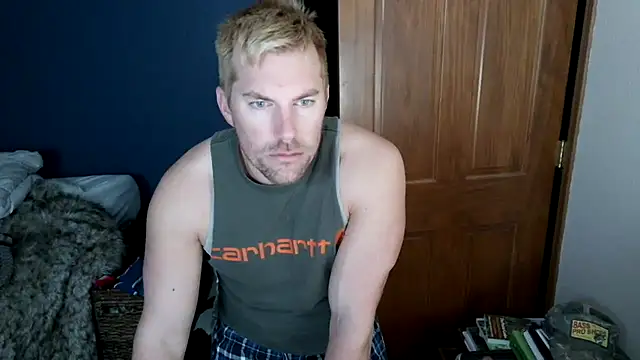 Snapshot of SpunRedneck chatting on February 18, 2026, 10:22 am SpunRedneck online show from February 18, 2026, 10:22 am