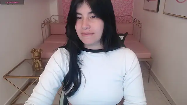 Nina harpper  online show from January 8, 2026, 1:06 pm