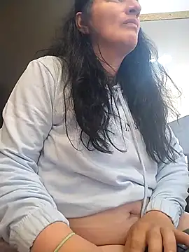 Snapshot of Andre_cloefoxx_ chatting on April 3, 2026, 4:52 am Andre cloefoxx online show from April 3, 2026, 4:52 am